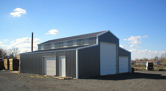Q235 Q355B Estructura de acero cobertizo galvanizado en caliente pintado