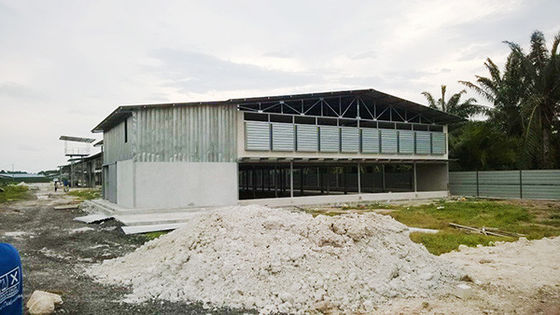 AiSi ASTM Casa de aves de acero Estructura de acero Casa de pollo personalizada